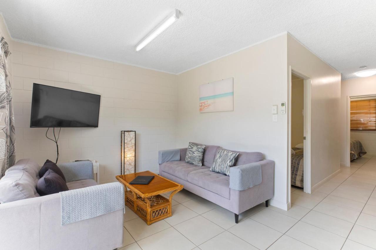 Whitsunday Waterfront Apartments 에일리비치 외부 사진