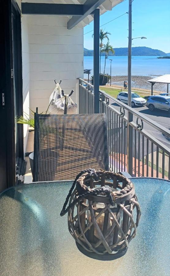 Whitsunday Waterfront Apartments 에일리비치 외부 사진