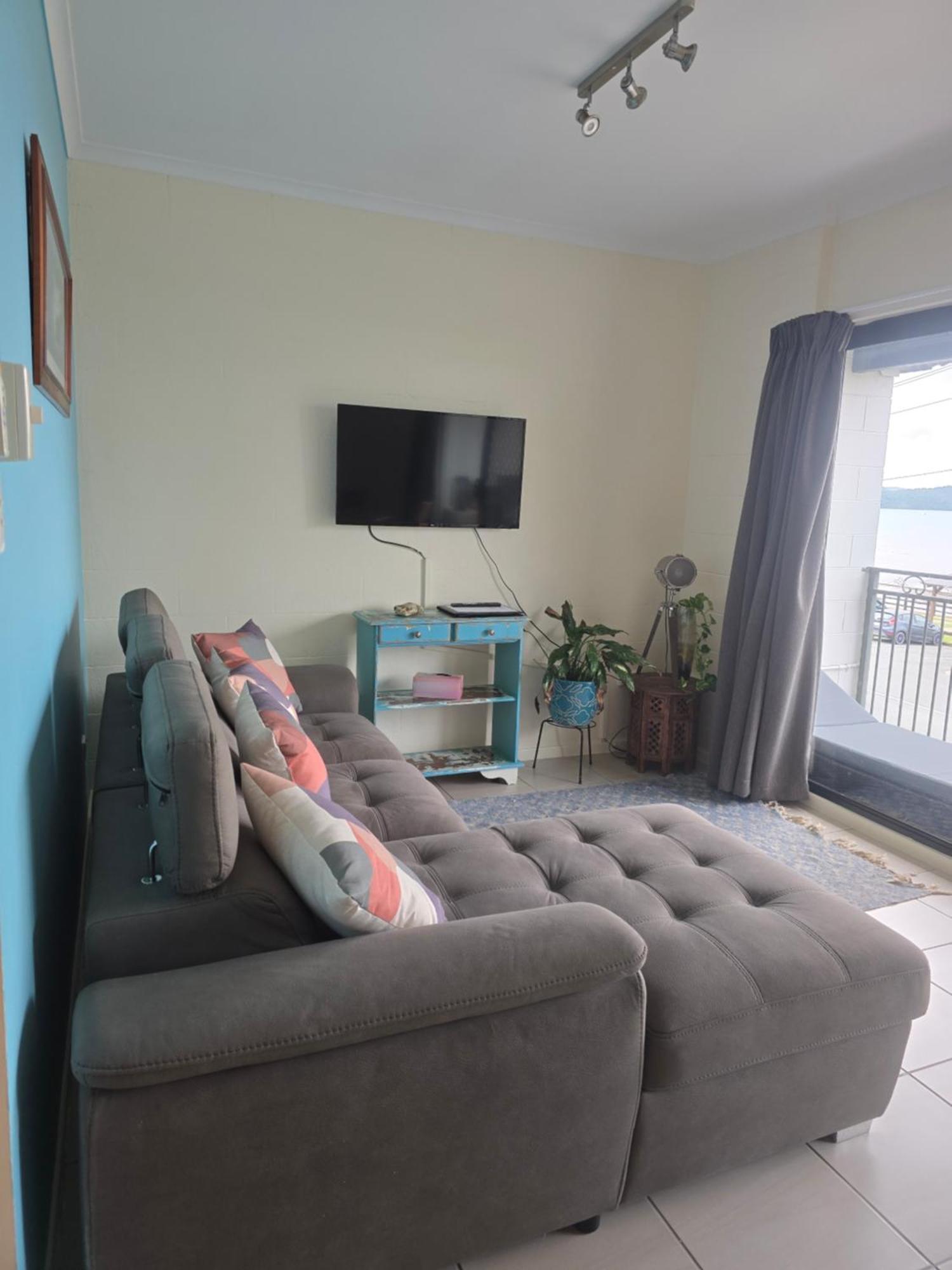 Whitsunday Waterfront Apartments 에일리비치 외부 사진
