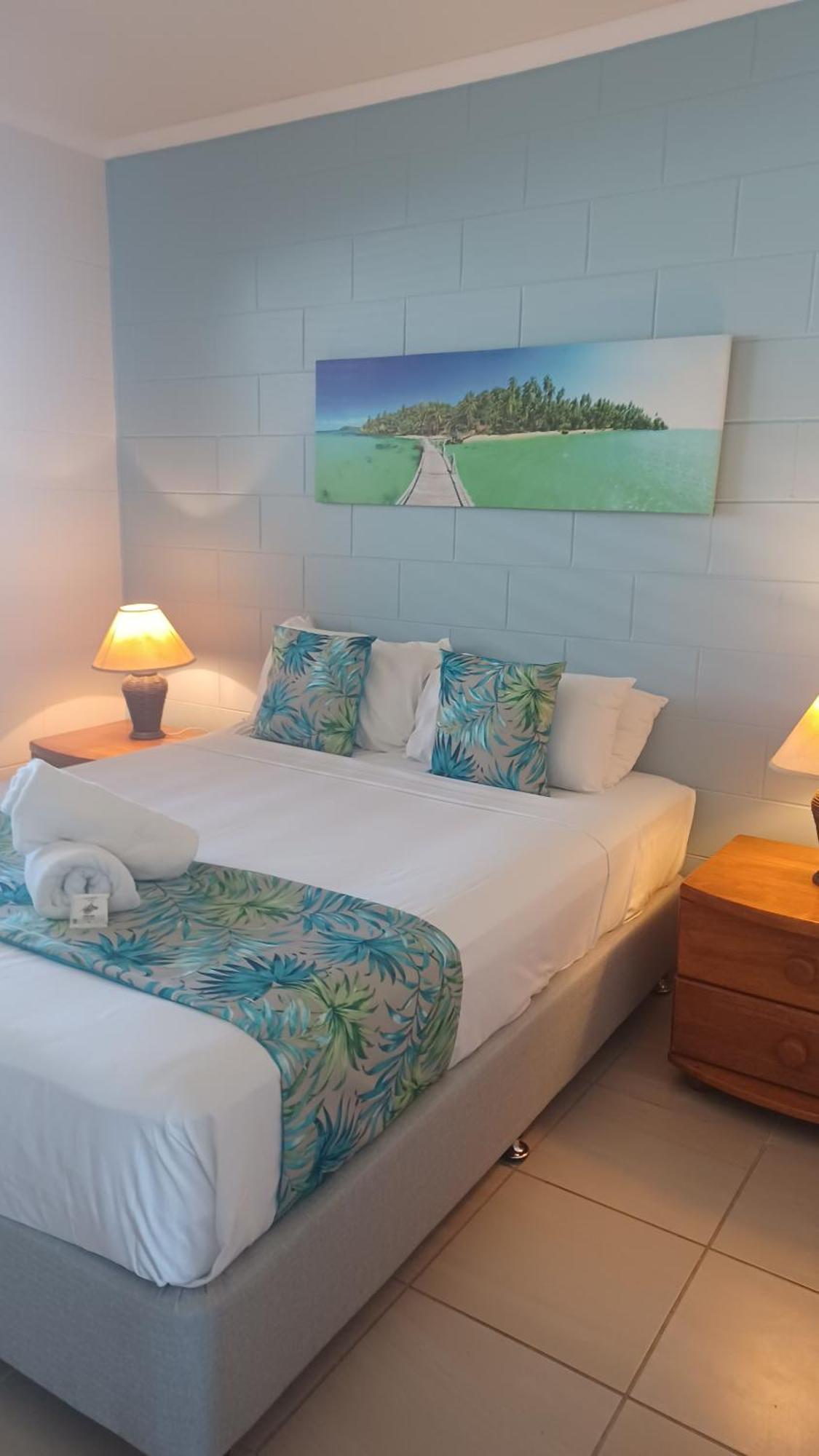 Whitsunday Waterfront Apartments 에일리비치 외부 사진