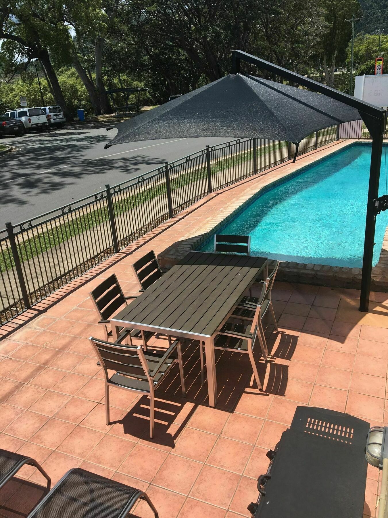 Whitsunday Waterfront Apartments 에일리비치 외부 사진