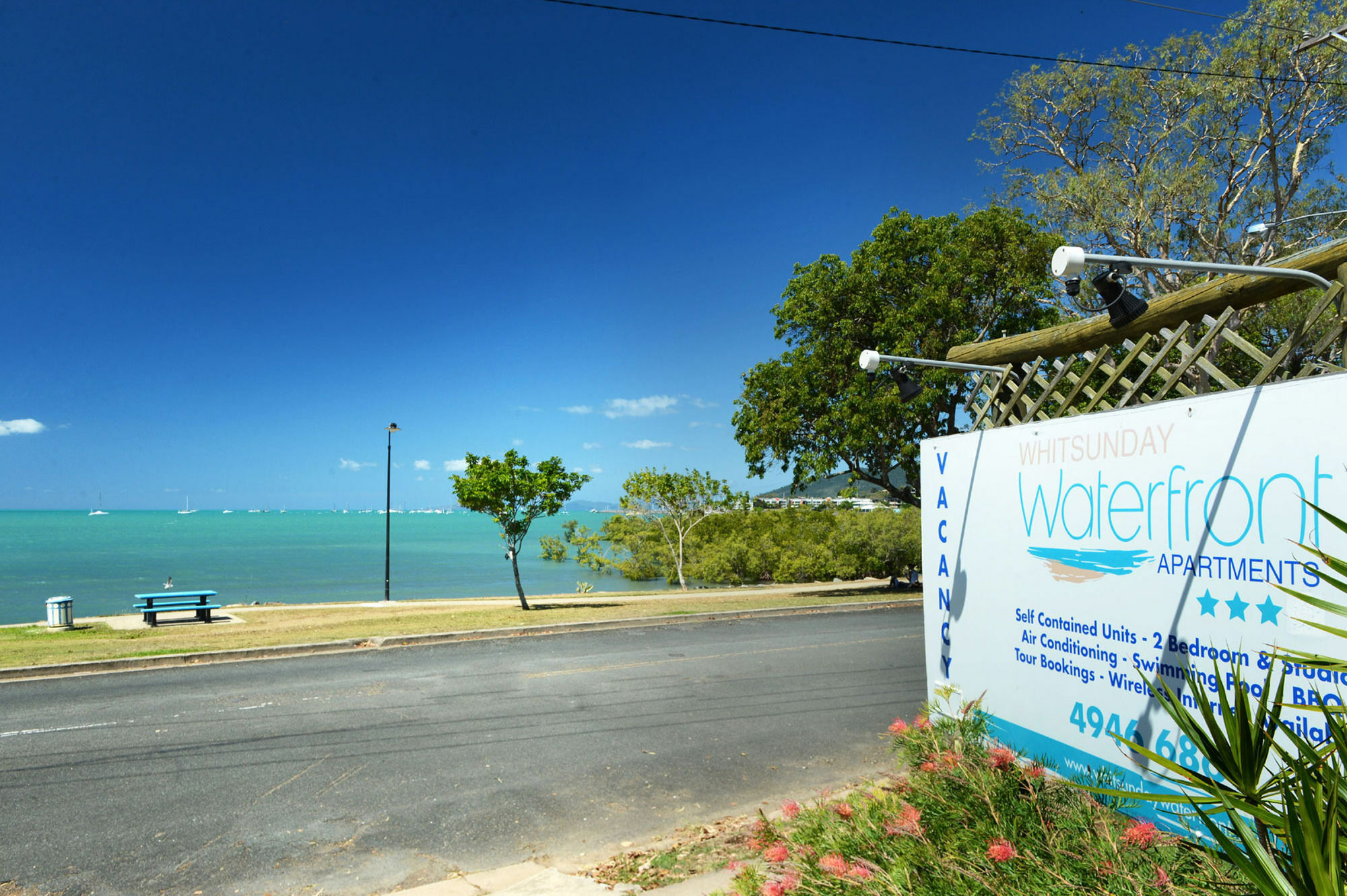 Whitsunday Waterfront Apartments 에일리비치 외부 사진